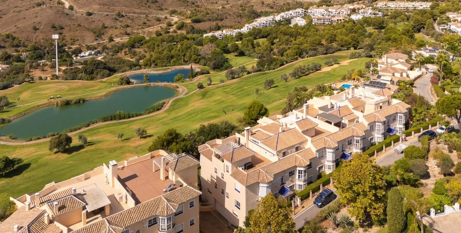 Продажа двухуровневых апартаментов в Alhaurín el Grande 28