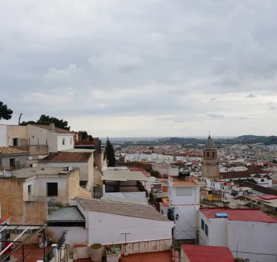 Sale of middle floor apartment in Vélez-Málaga