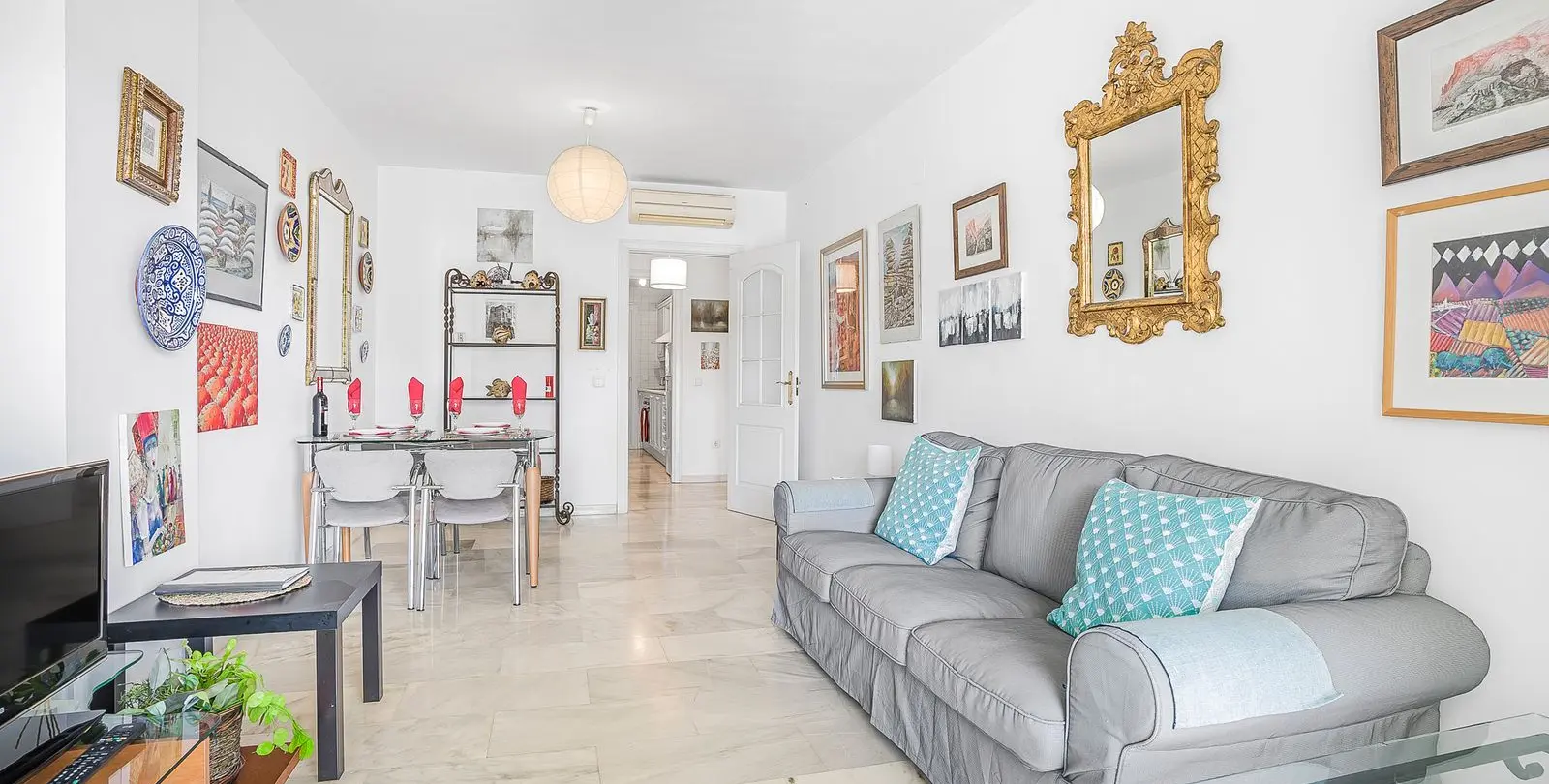 Venta de apartamento en planta media en Calahonda 6