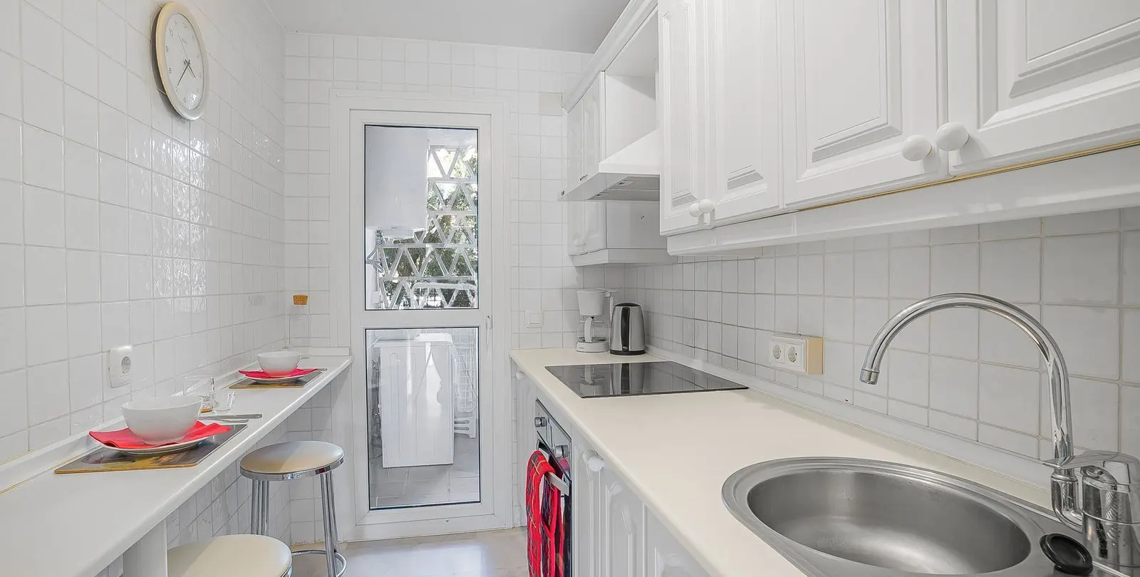 Venta de apartamento en planta media en Calahonda 10