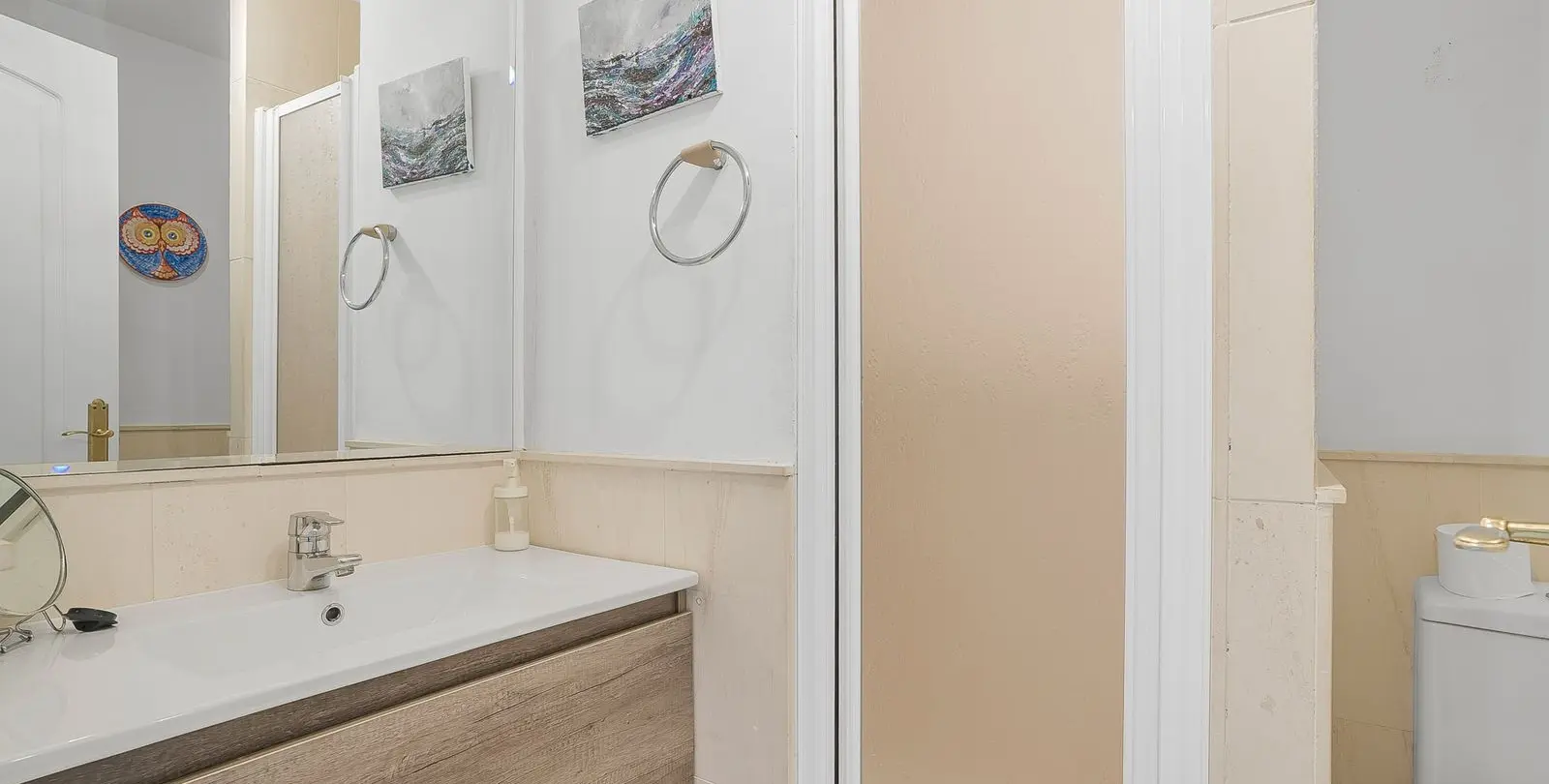 Venta de apartamento en planta media en Calahonda 16