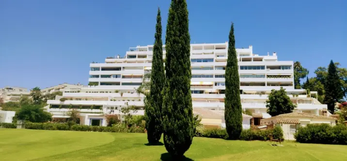 Venta de apartamento en planta baja en Guadalmina Alta 0