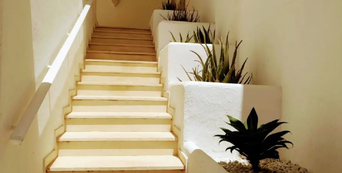 Venta de apartamento en planta baja en Guadalmina Alta 2