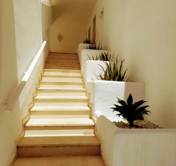 Venta de apartamento en planta baja en Guadalmina Alta