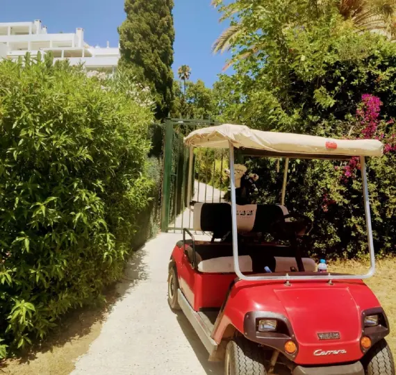 Venta de apartamento en planta baja en Guadalmina Alta