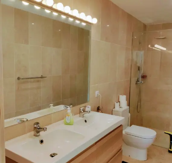 Venta de apartamento en planta baja en Guadalmina Alta