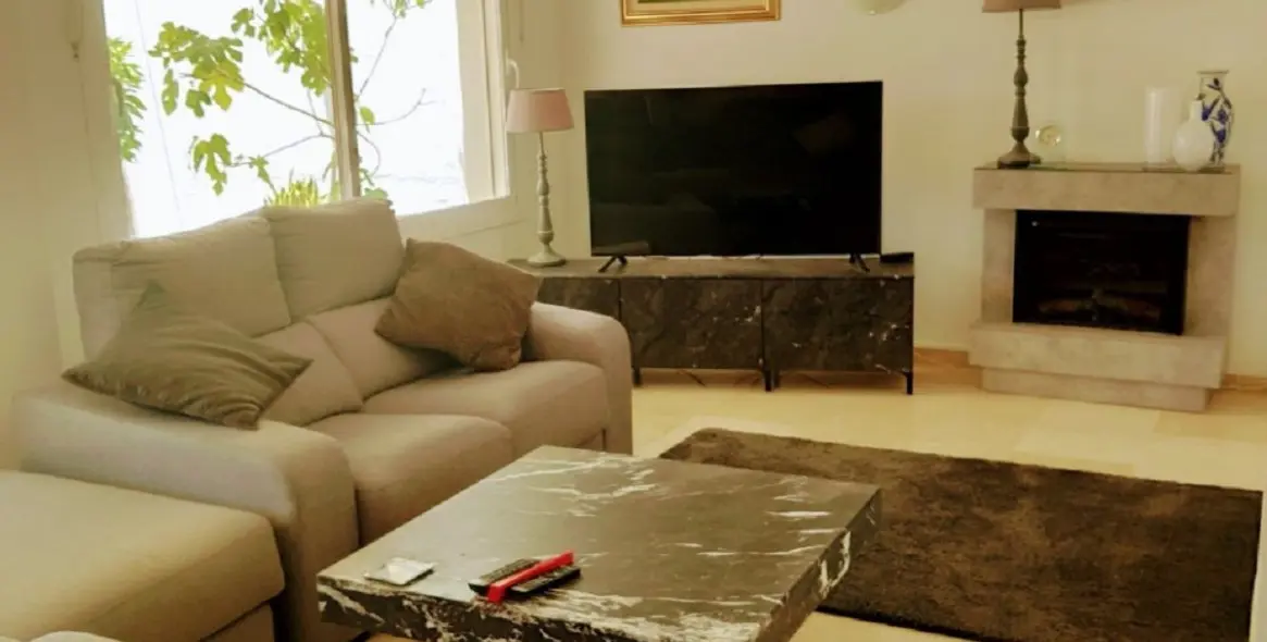 Sale of ground floor apartment in Guadalmina Alta 10