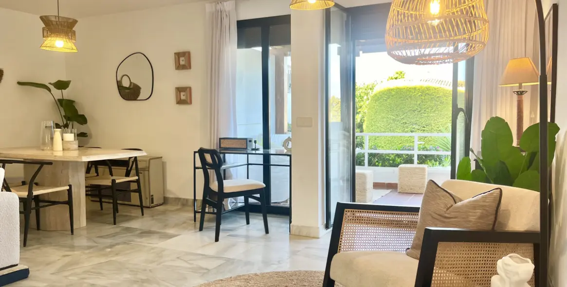 Sale of townhouse in Costalita 8