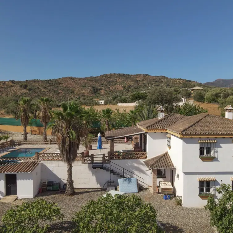 Venta de villa independiente en Guaro