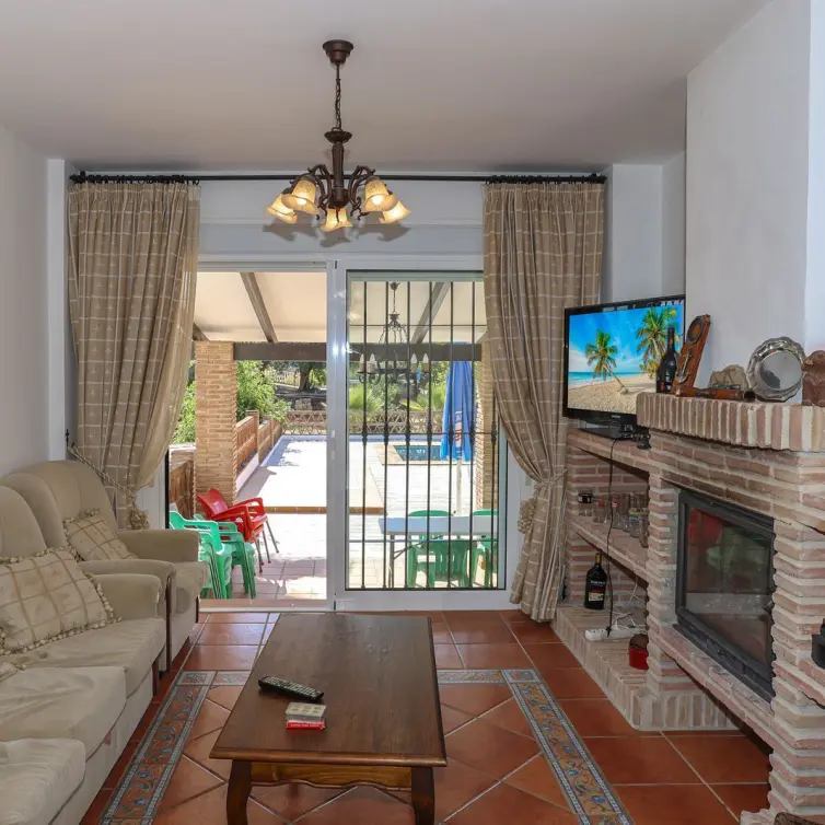 Venta de villa independiente en Guaro