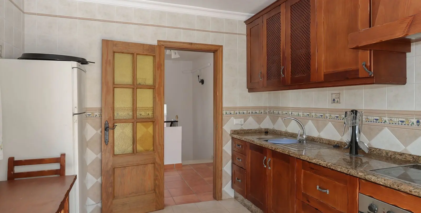 Venta de villa independiente en Guaro 11