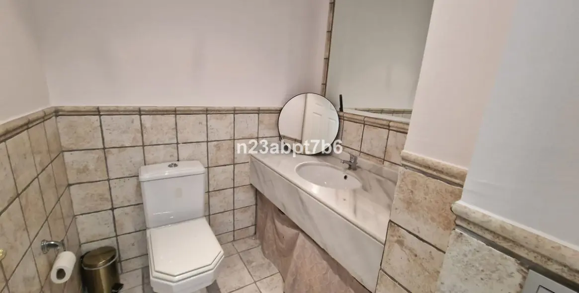 Sale of penthouse duplex in El Paraiso 14