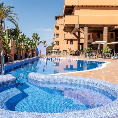 Продажа двухуровневого пентхауса в El Paraiso