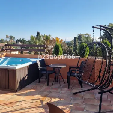 Продажа двухуровневого пентхауса в El Paraiso