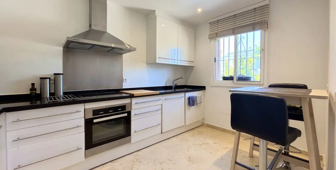 Продажа таунхауса в Estepona 12