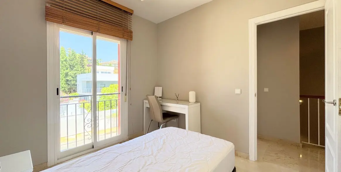 Продажа таунхауса в Estepona 20