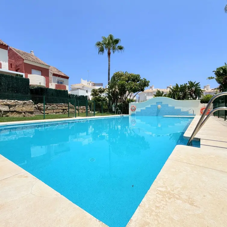 Venta de adosado en Estepona