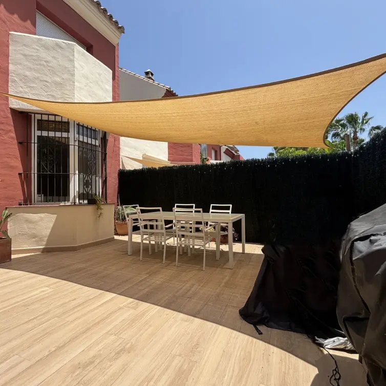 Venta de adosado en Estepona