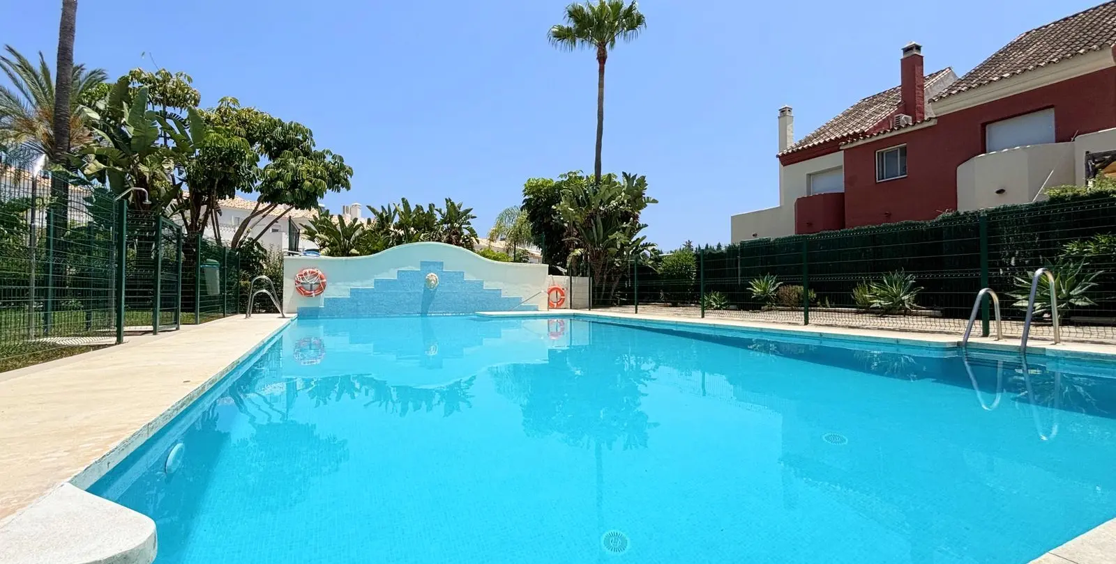 Venta de adosado en Estepona 28