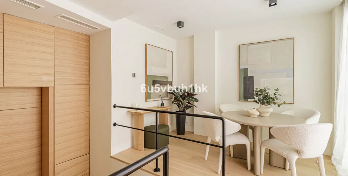 Sale of duplex in Málaga Centro 17