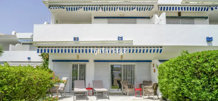 Venta de apartamento en planta baja en Nueva Andalucía 0