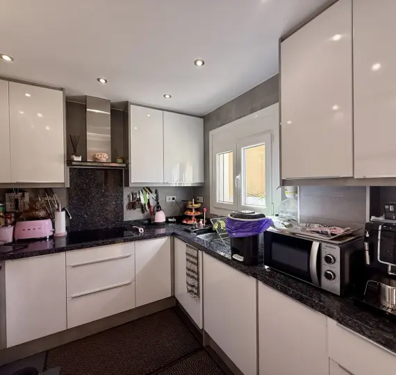 Sale of penthouse in Calahonda