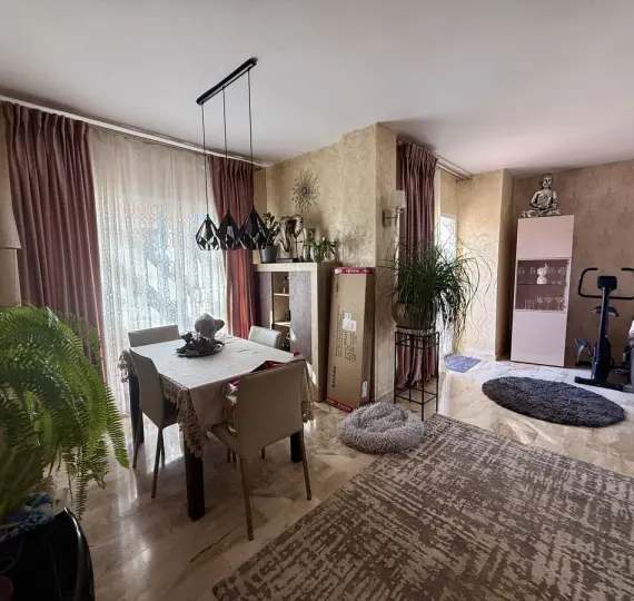 Sale of penthouse in Calahonda