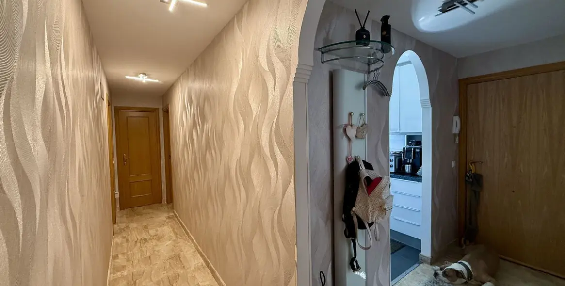 Sale of penthouse in Calahonda 11