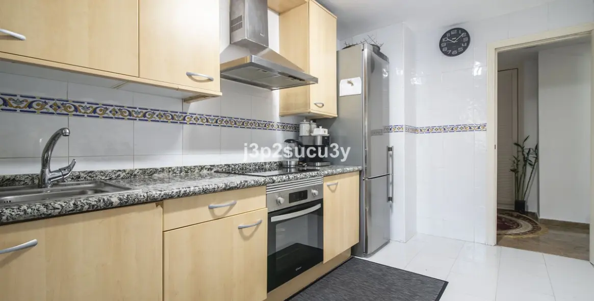 Продажа апартаментов на среднем этаже в Marbella 15