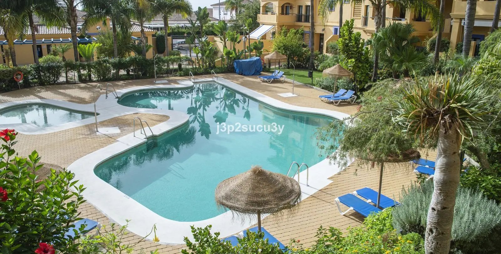 Sale of middle floor apartment in Marbella 1