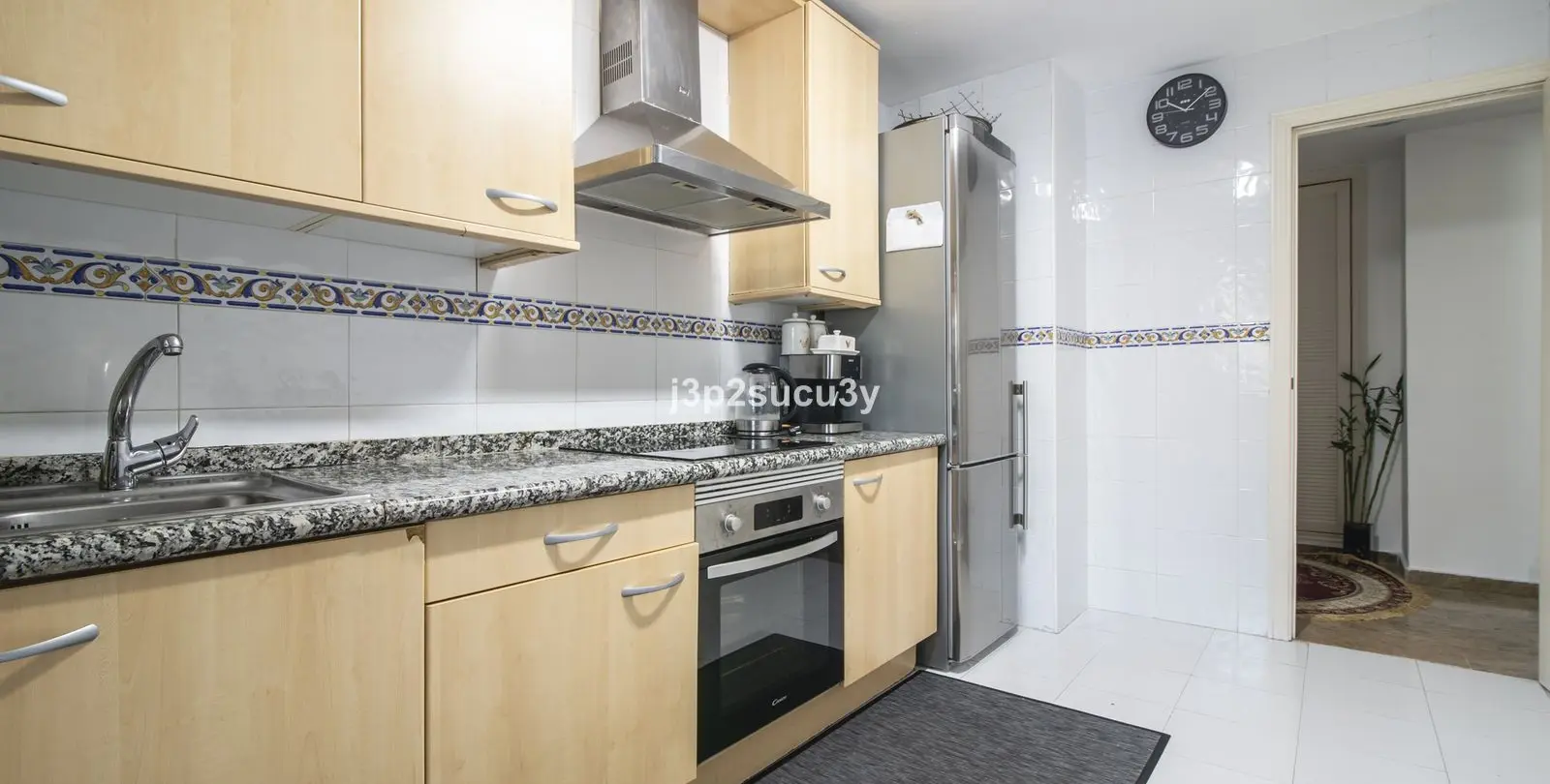 Sale of middle floor apartment in Marbella 15