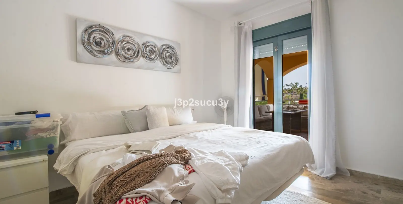 Sale of middle floor apartment in Marbella 16