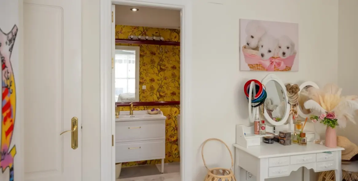 Sale of middle floor apartment in Nueva Andalucía 13