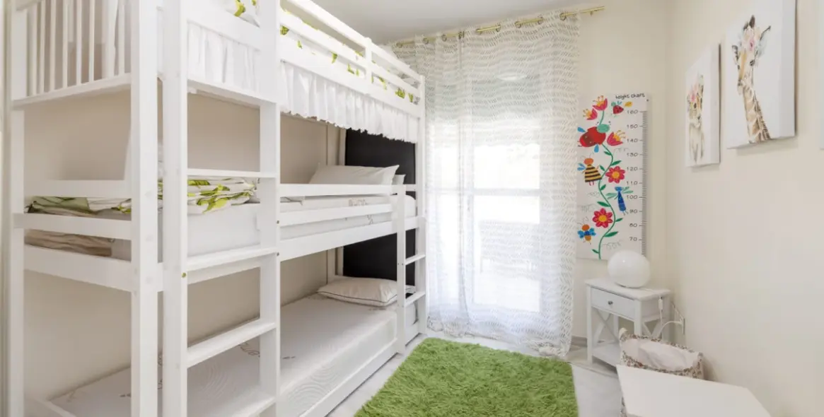 Sale of middle floor apartment in Nueva Andalucía 17