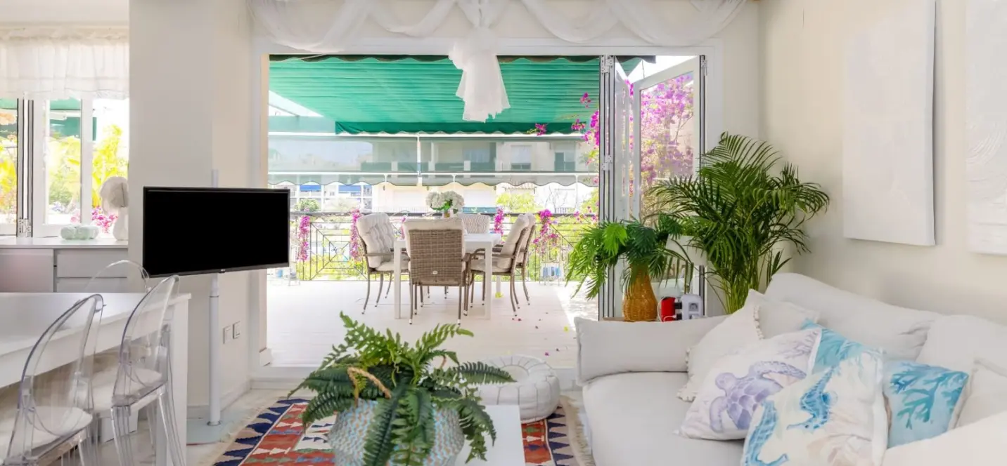Sale of middle floor apartment in Nueva Andalucía 0