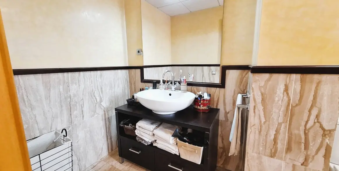 Sale of penthouse in El Pinillo 24