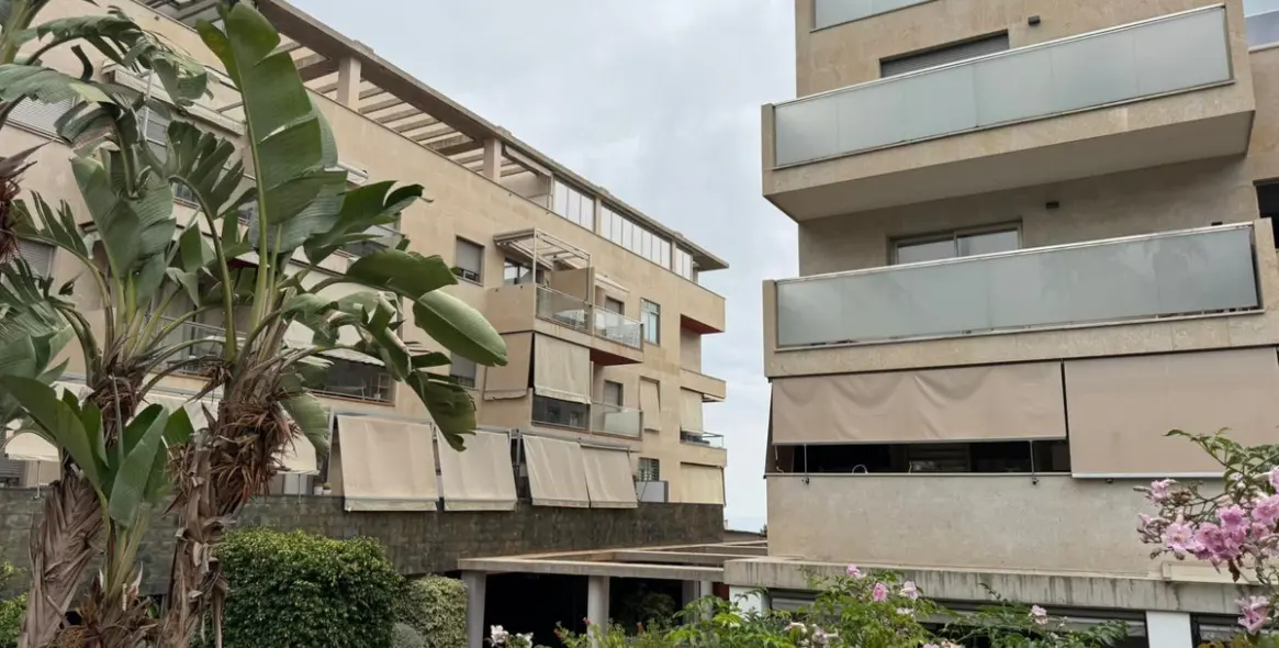 Sale of penthouse in El Pinillo 34