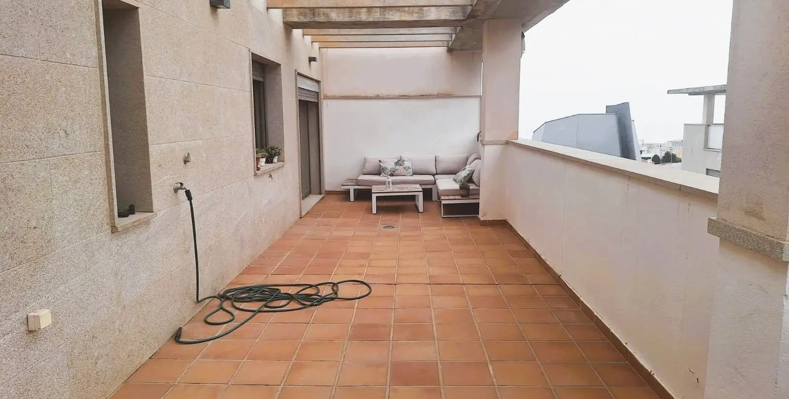 Sale of penthouse in El Pinillo 1