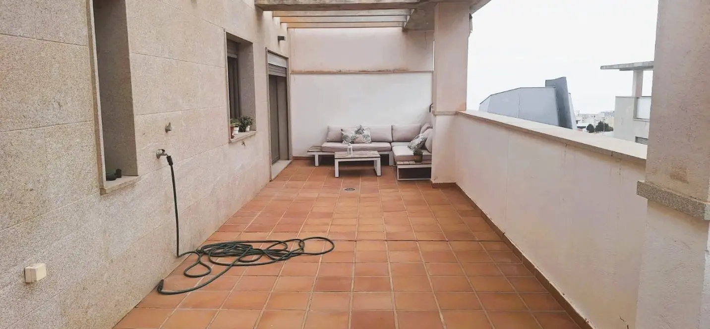 Sale of penthouse in El Pinillo 0