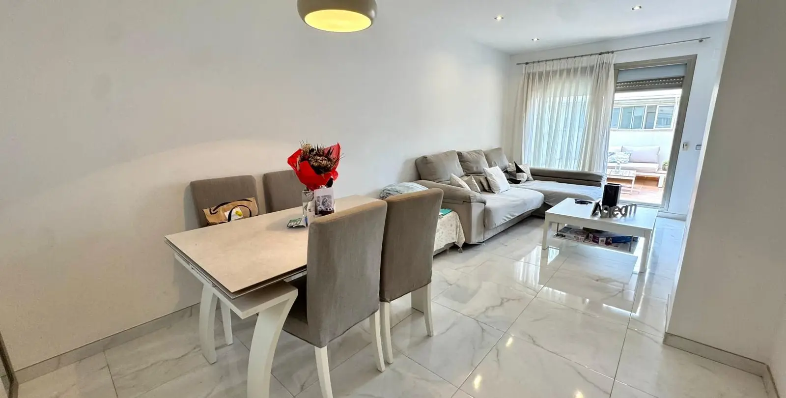 Sale of penthouse in El Pinillo 4