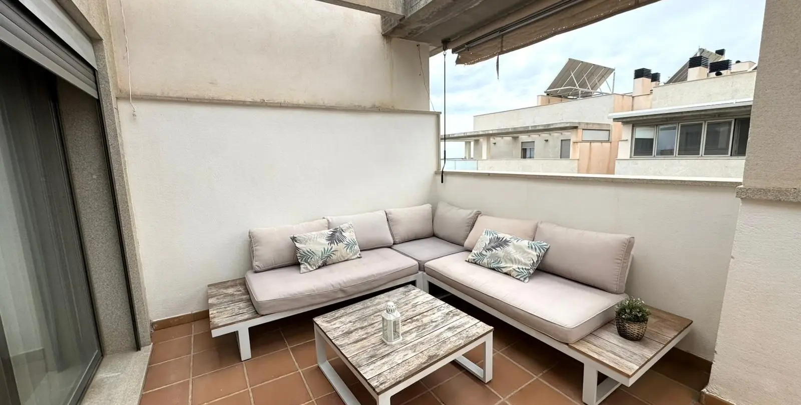 Sale of penthouse in El Pinillo 5