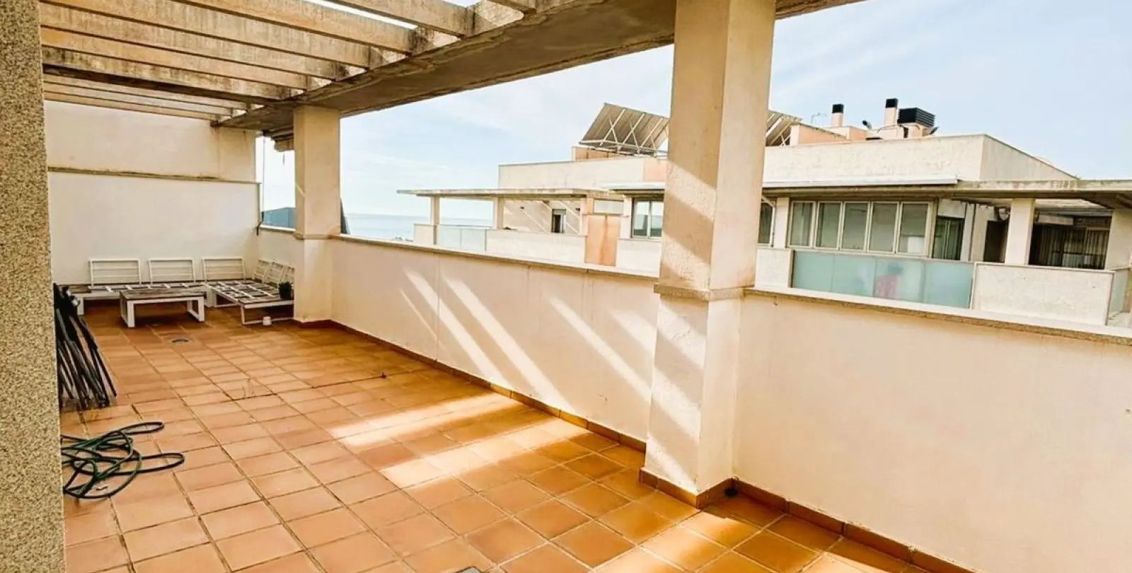 Sale of penthouse in El Pinillo 9