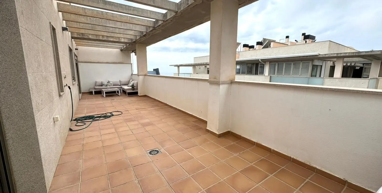 Sale of penthouse in El Pinillo 10
