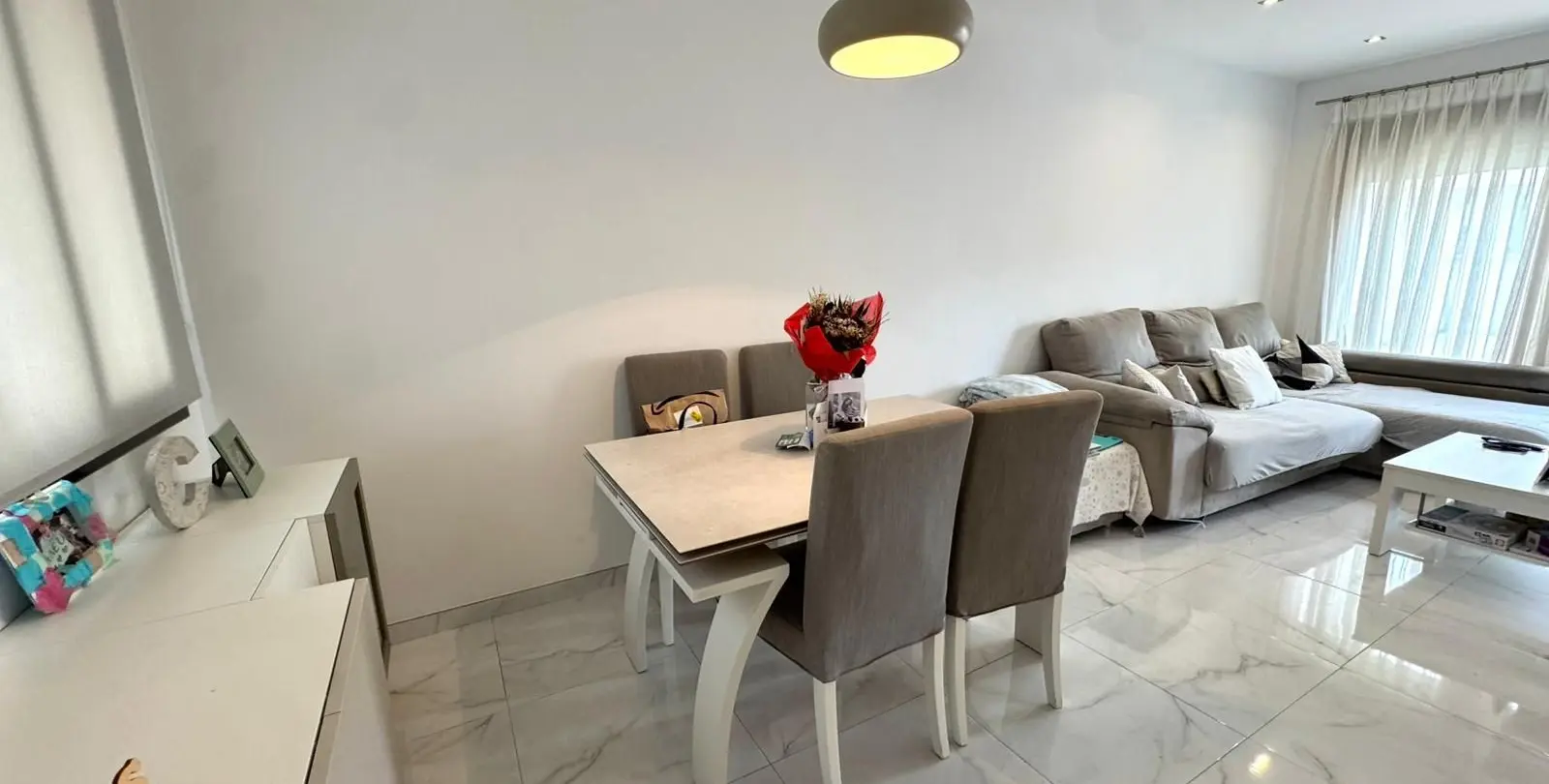 Sale of penthouse in El Pinillo 13