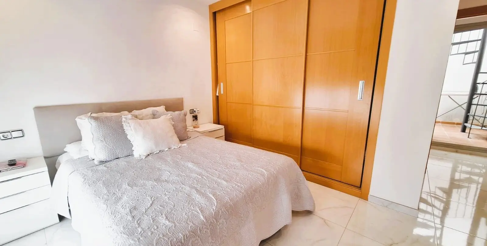 Sale of penthouse in El Pinillo 22