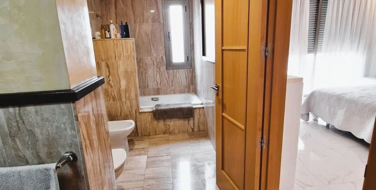 Sale of penthouse in El Pinillo 24
