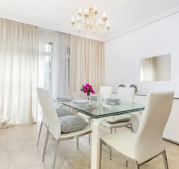 Venta de apartamento en planta baja en Nueva Andalucía