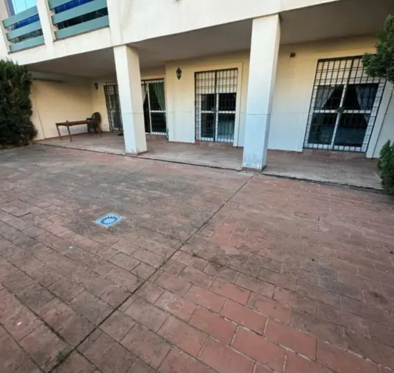 Venta de apartamento en planta baja en Nueva Andalucía
