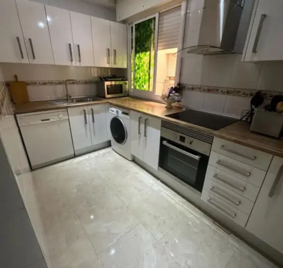 Venta de apartamento en planta baja en Nueva Andalucía