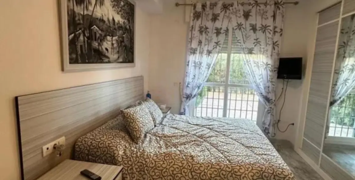 Sale of ground floor apartment in Nueva Andalucía 6